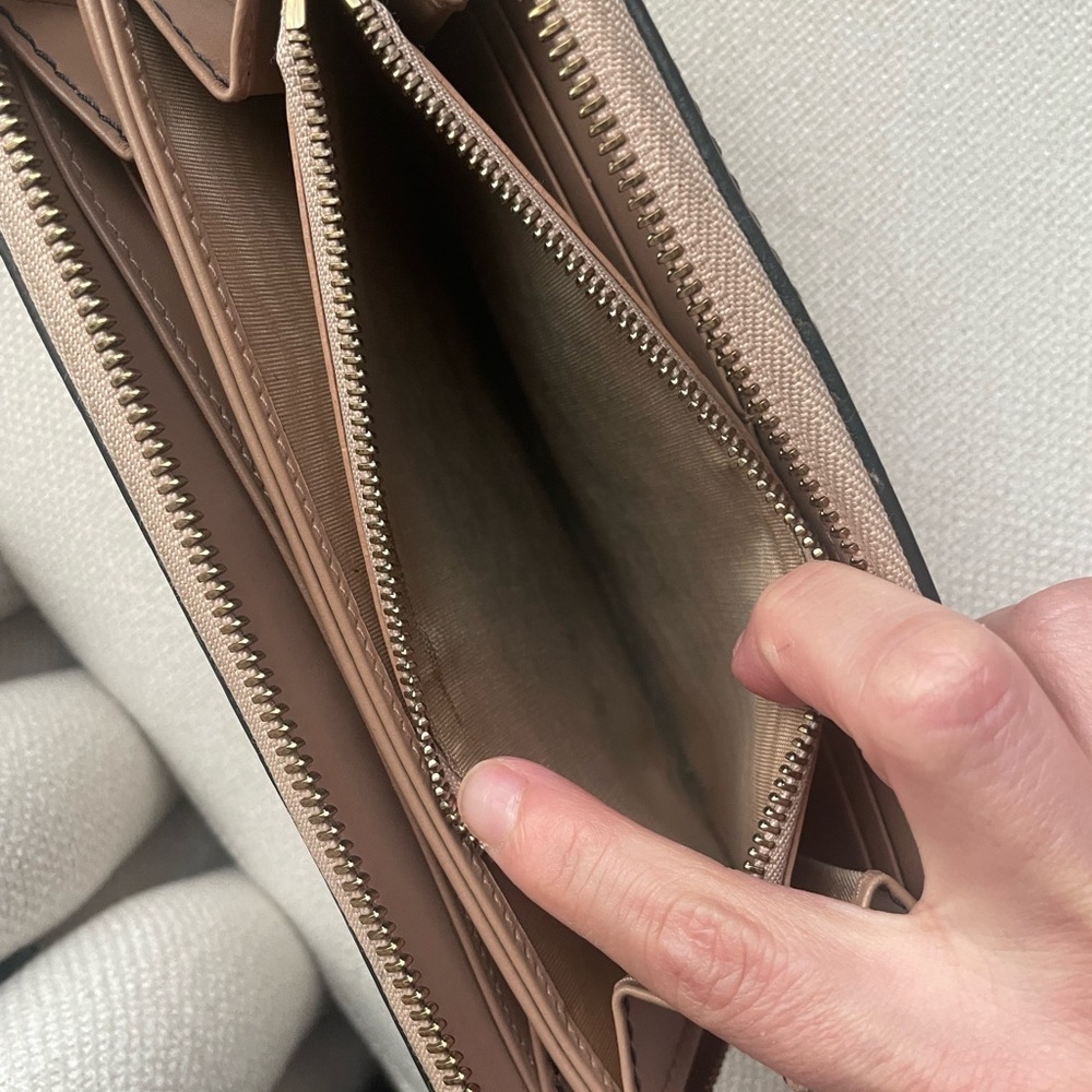 DIOR NUDE ZIP AROUND WALLET - Picture 5 of 9